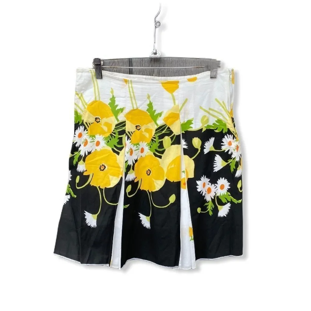 Julie's Closet Floral Skirt‎